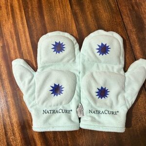 NatraCure Mint Green microwaveable Mittens for heat/ice therapy